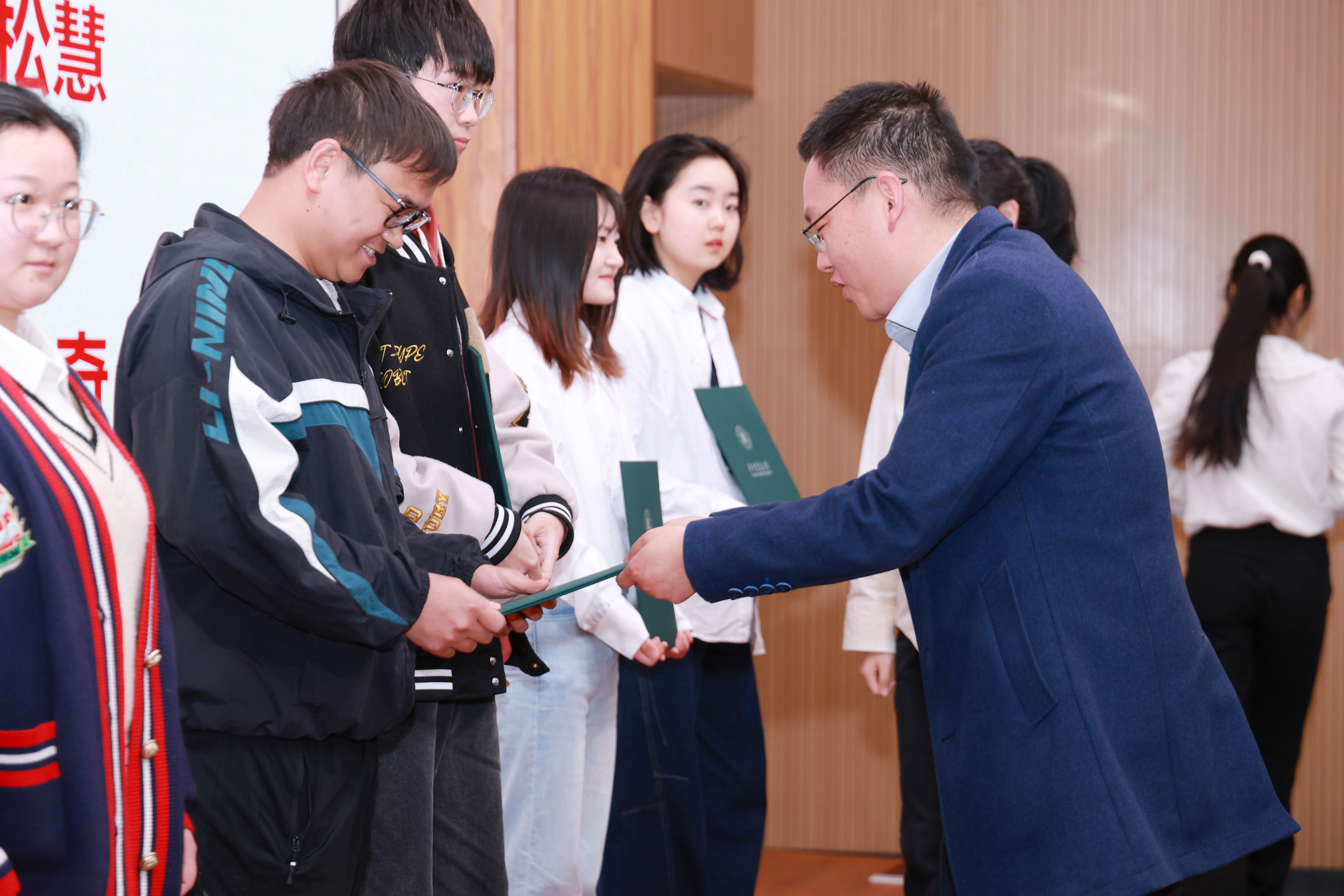 永利欢乐娱人城天行健奖学金颁奖特辑 | 以科技守护碧水，育青年创新未来